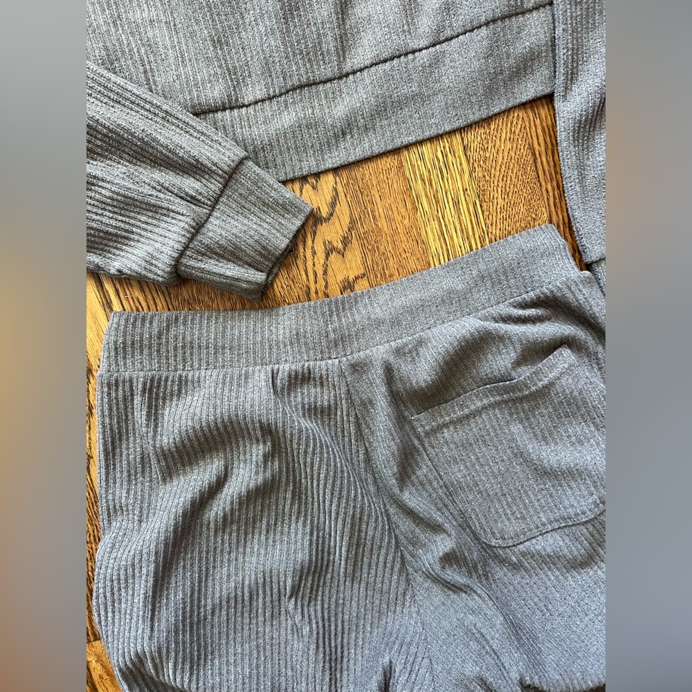 Ali Muse Ribbed Hoodie & Jogger Set - Picture 10 of 10